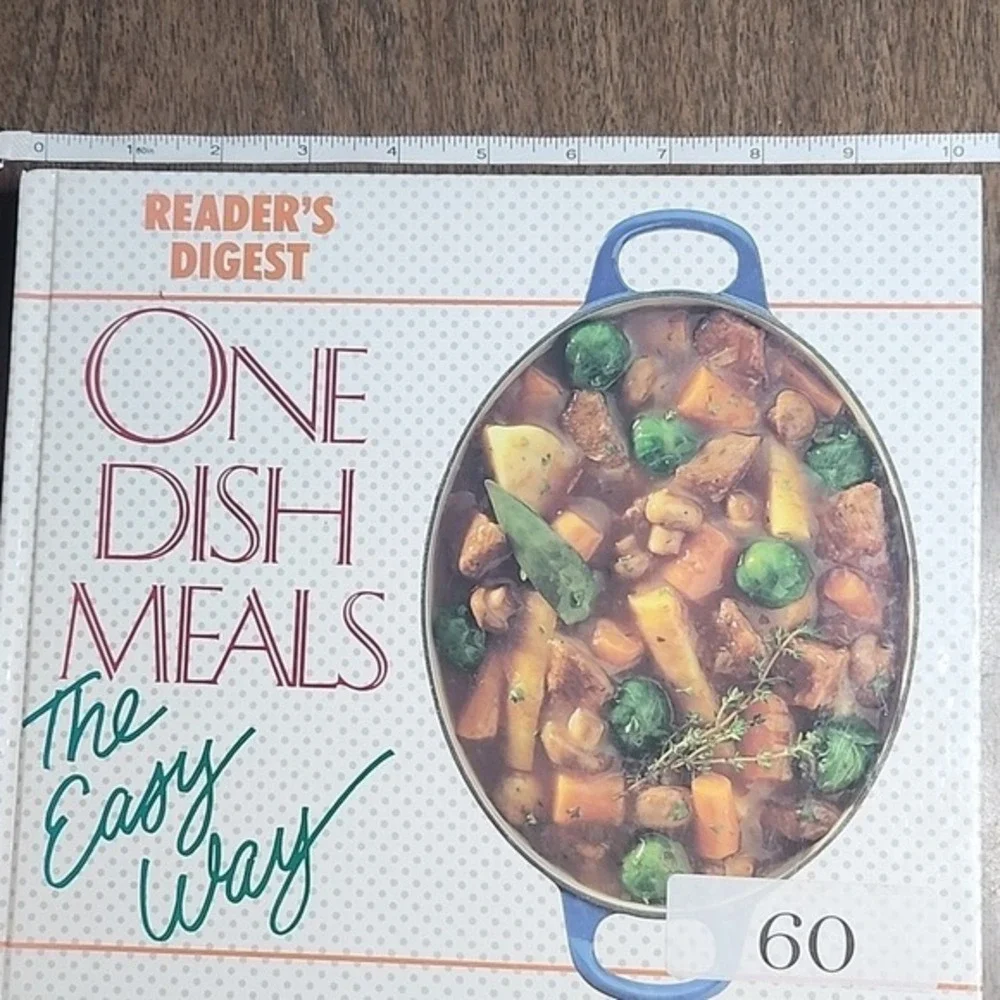 One Dish Meals The Easy Way by One‎ Dish Meals The Easy Way, Hardcover
